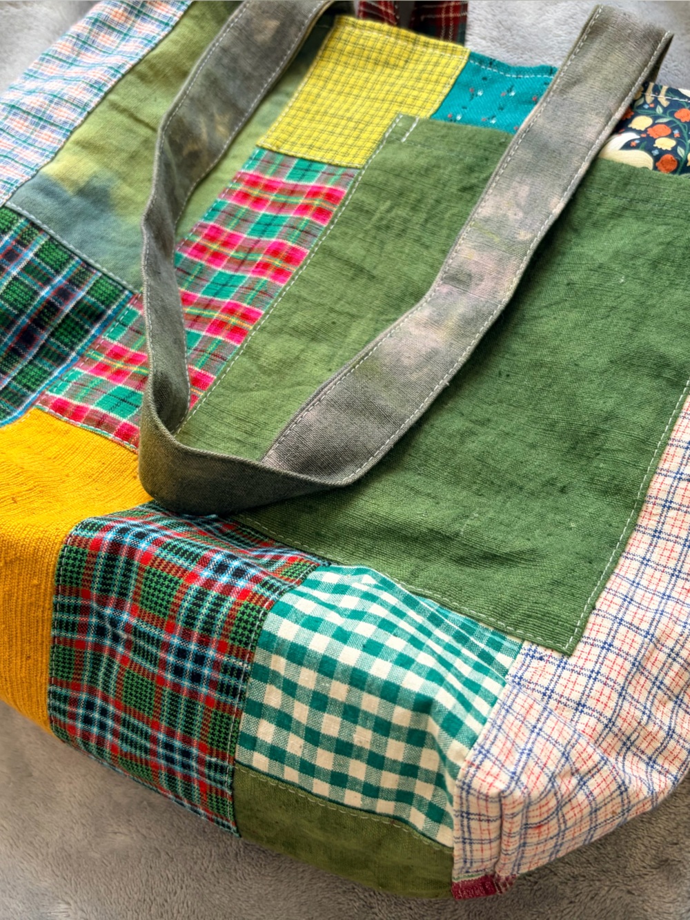 Patchwork Green Multi-Color Tote Bag - Picture 4 of 4